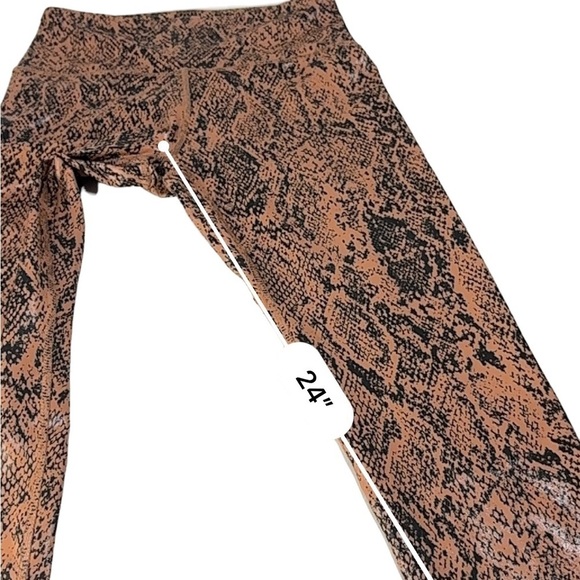 Zobha Sports Bra & Shine copper Snake Print High Waist legging size medium - Picture 8 of 14